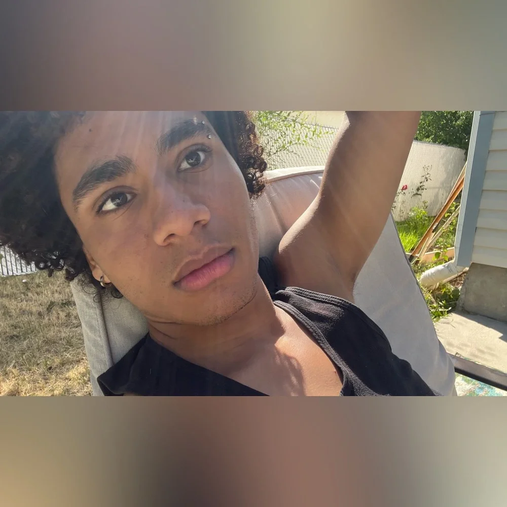 🥥🥥 - Picture 1 of 4